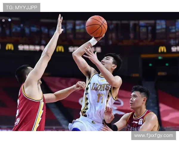 上海21连胜横扫新疆 王哲林12+7助队七人得分上双